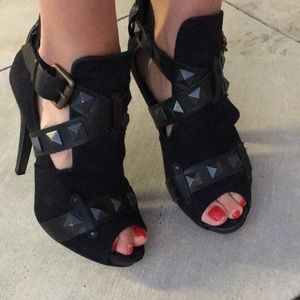 Studied rivets high heels pumps sandals